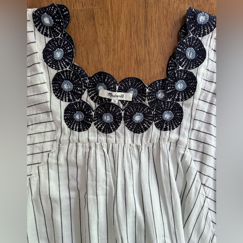 Madewell Linen Embroidered Butterfly Dress SZ XS White Navy Pinstripe - Picture 10 of 15